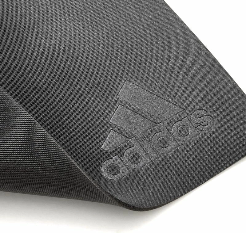 Tapetë mbrojtëse adidas ADMT-10129, e zezë