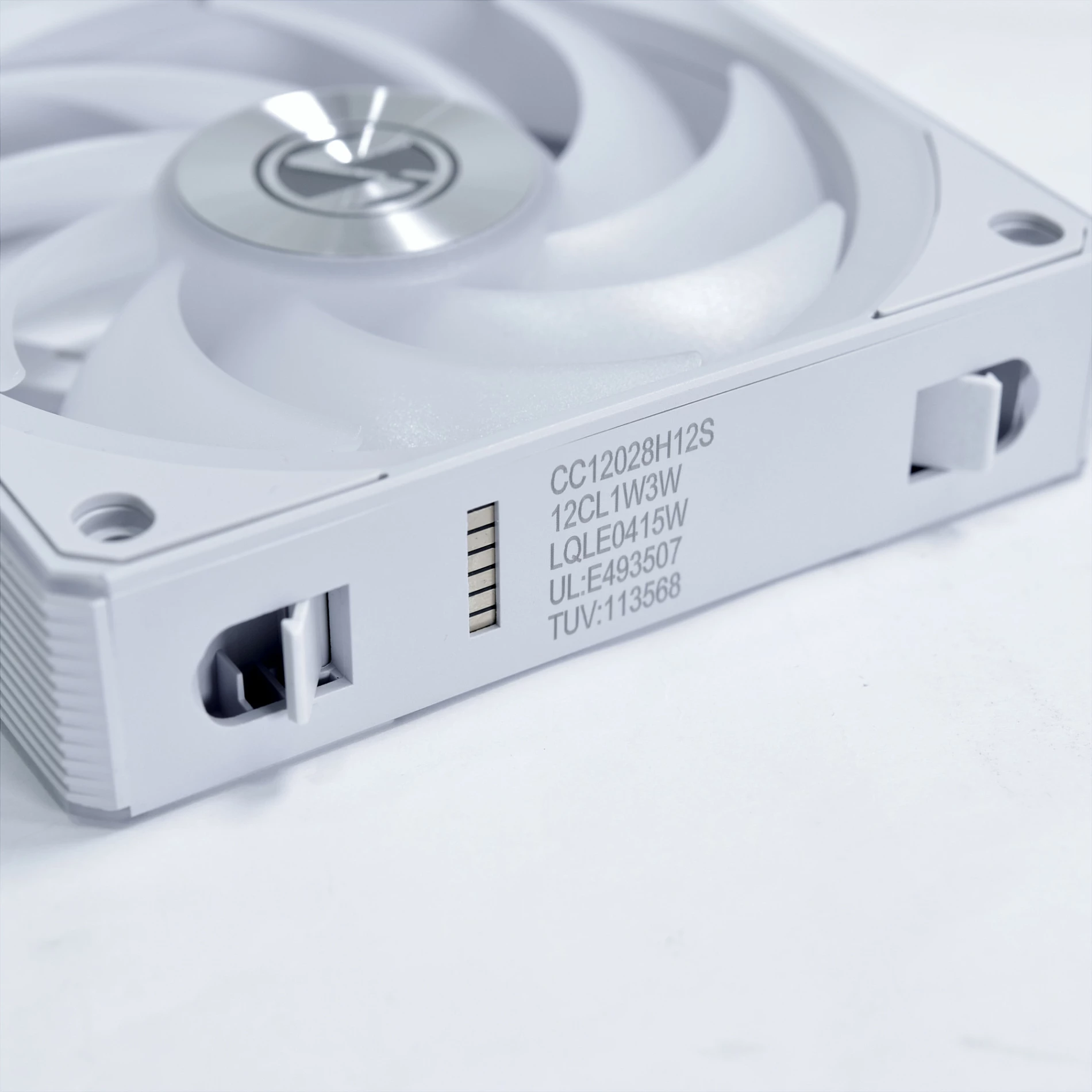 Ventilator për kasë Lian Li UNI FAN CL Wireless, 120mm, 3-Pack, i bardhë