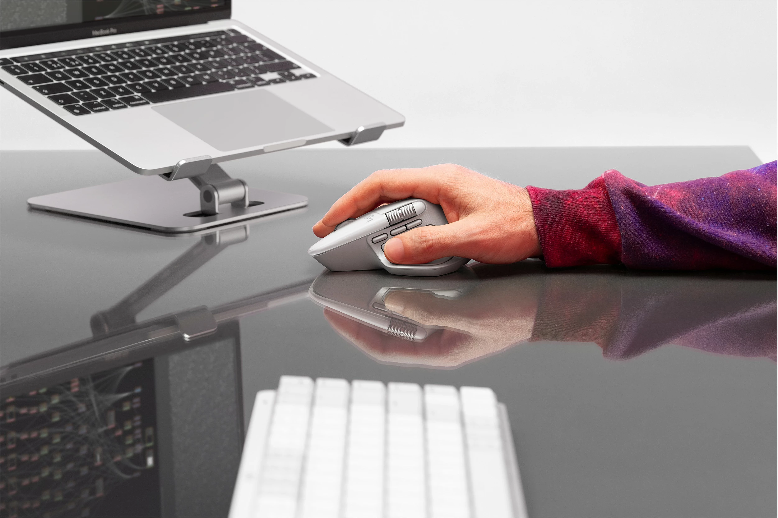 Maus Logitech MX Master 4, wireless RF+Bluetooth, 8000 DPI, ergonomik për dorë të djathtë, gri