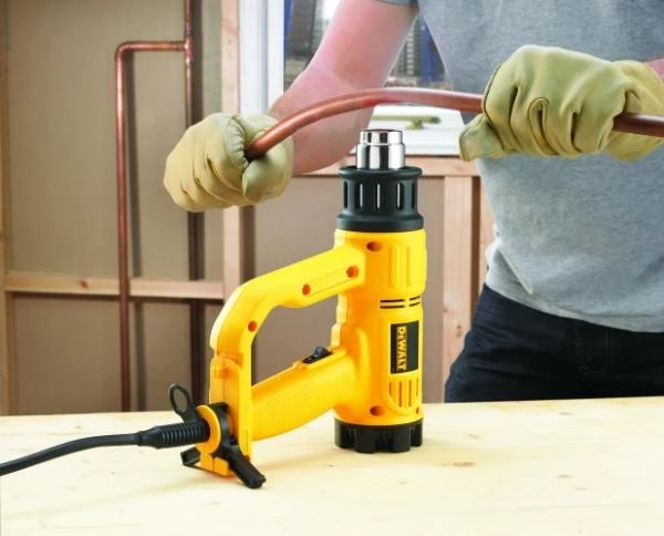 Pistoletë ajri e nxehtë DeWalt D26411 1800W 50-600°C, verdhë/zezë, set 2 grykë