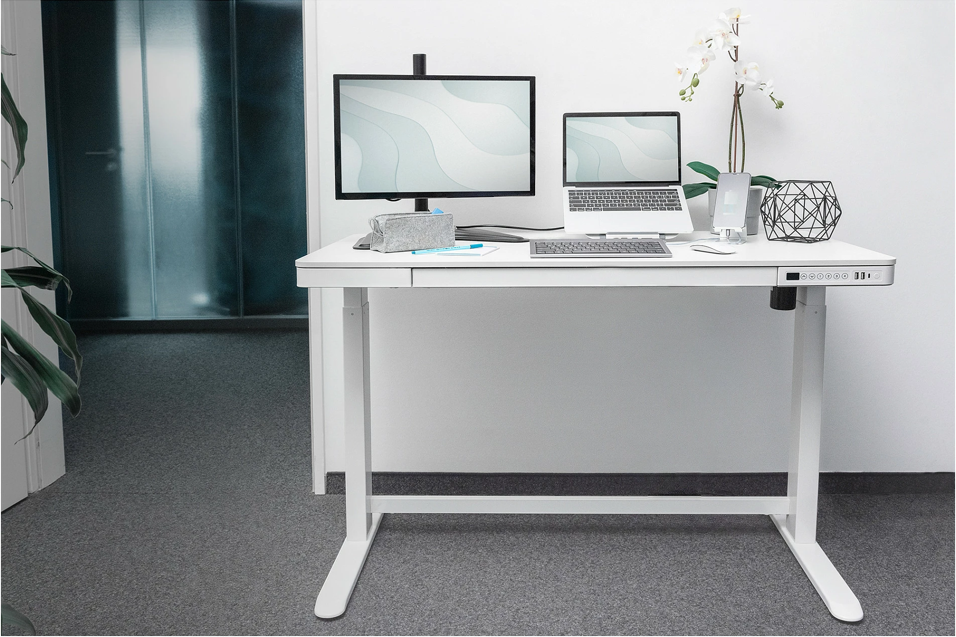 Tavolinë elektrike Digitus me sirtar dhe USB, 1200x600x120mm, e bardhë
