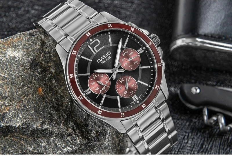 Orë dore për meshkuj CASIO, argjend