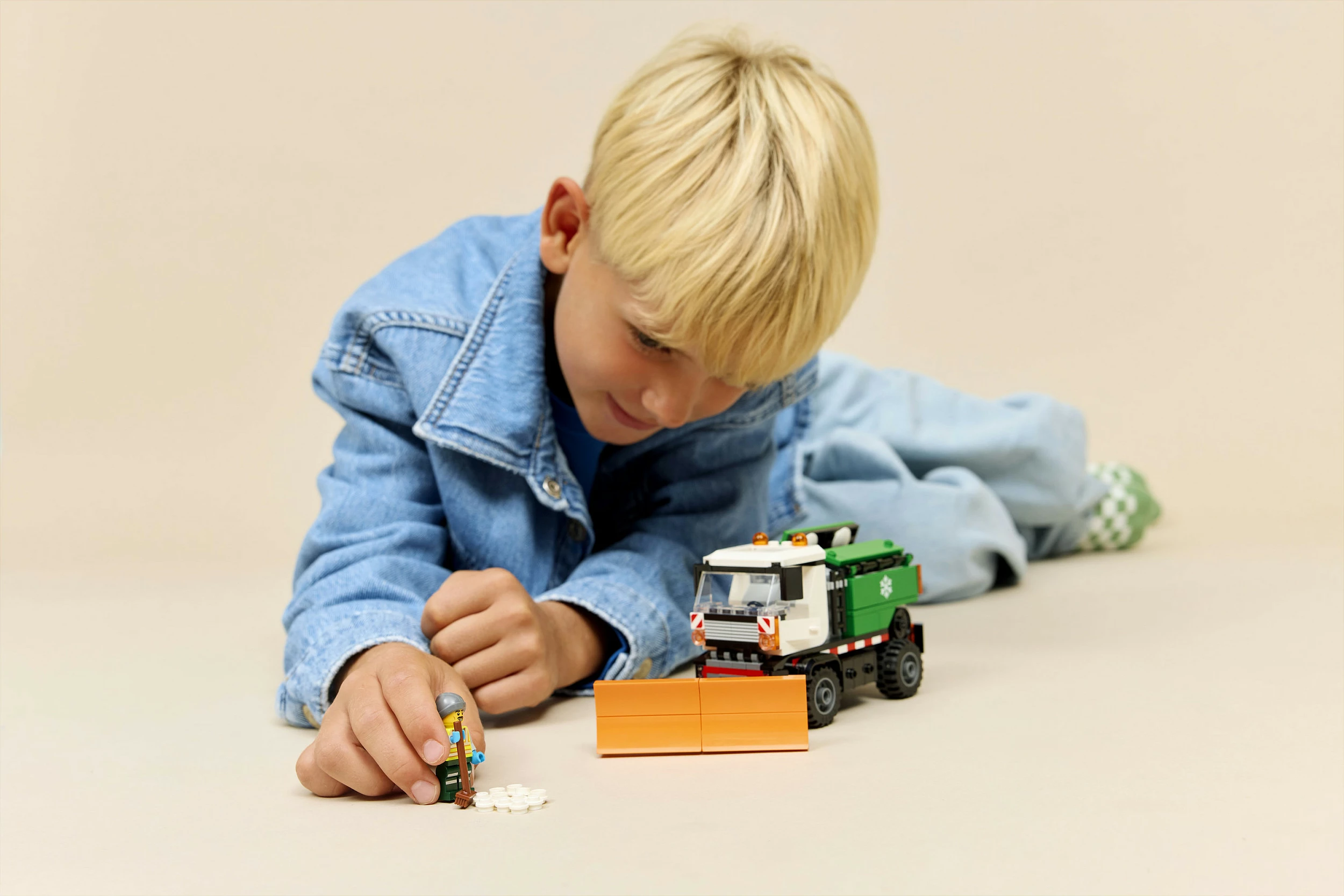 Set ndërtimi LEGO City Snowplough 60490, 263 copë, 6+, shumëngjyrësh