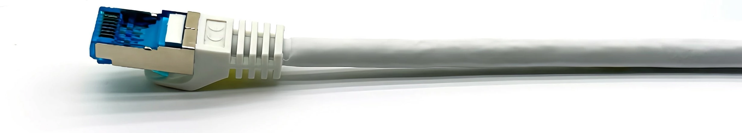 Kabllo rrjeti Cat6a EQUIP 3m, RJ-45 drejtë në kënd, e bardhë