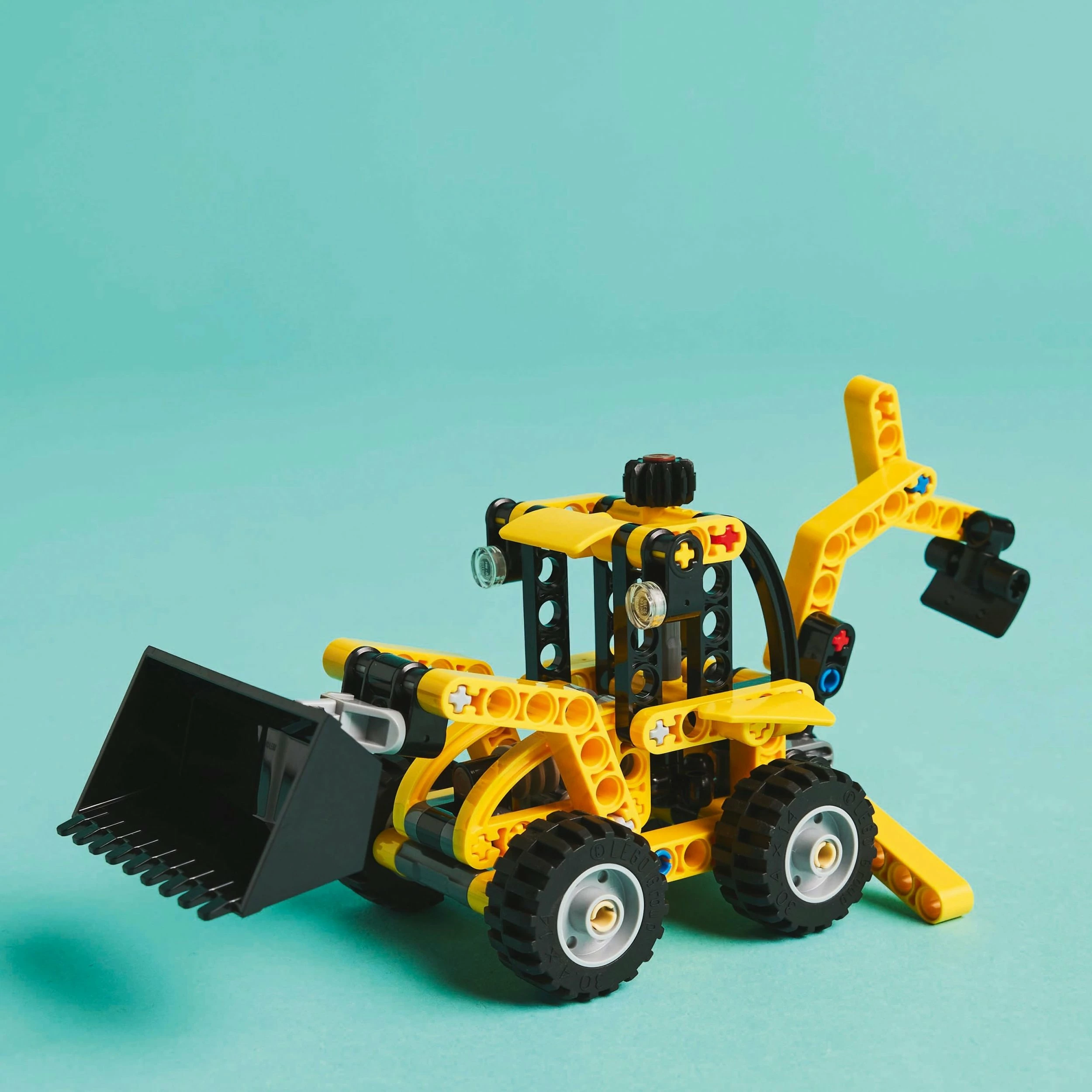 Set LEGO Technic Backhoe Loader 42197, 104 pjesë, verdhë/zi