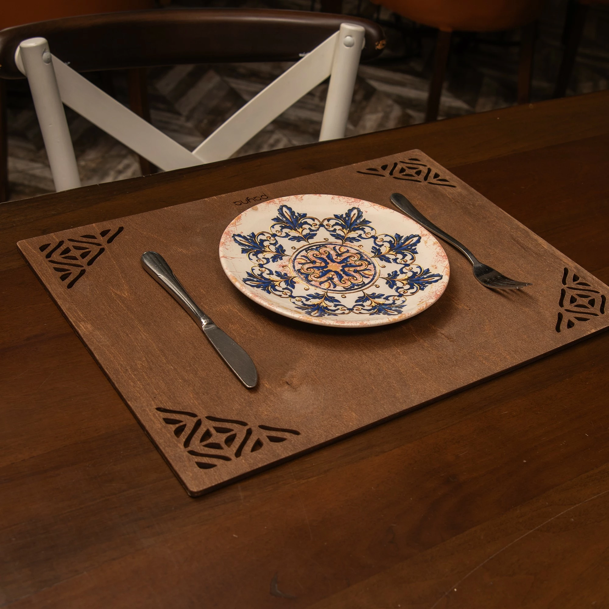 Set nënshtrues tavoline prej druri, 4 copë, Hermia Corpat, ngjyrë wenge