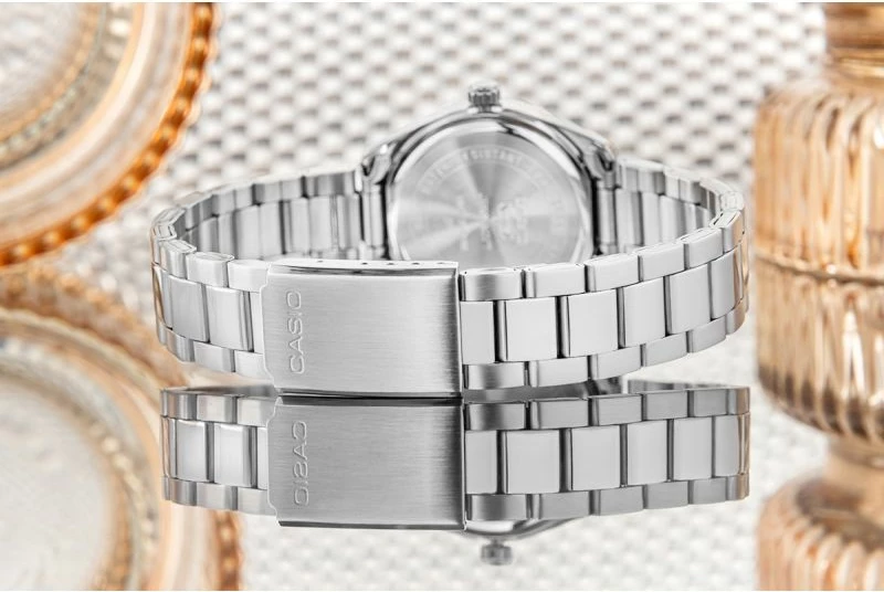Orë dore femrash Casio LTP-1302PD-7A1VEG, argjend