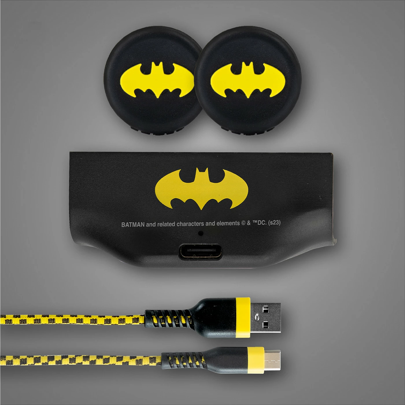 Kit karikimi Play & Charge Blade Series X DC Batman për Xbox Series X/S, 1000mAh, USB-C, zi/verdhe