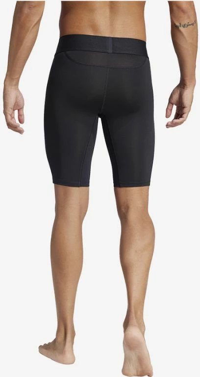 Shorce adidas për meshkuj, të zeza [Madhësia: XXL]