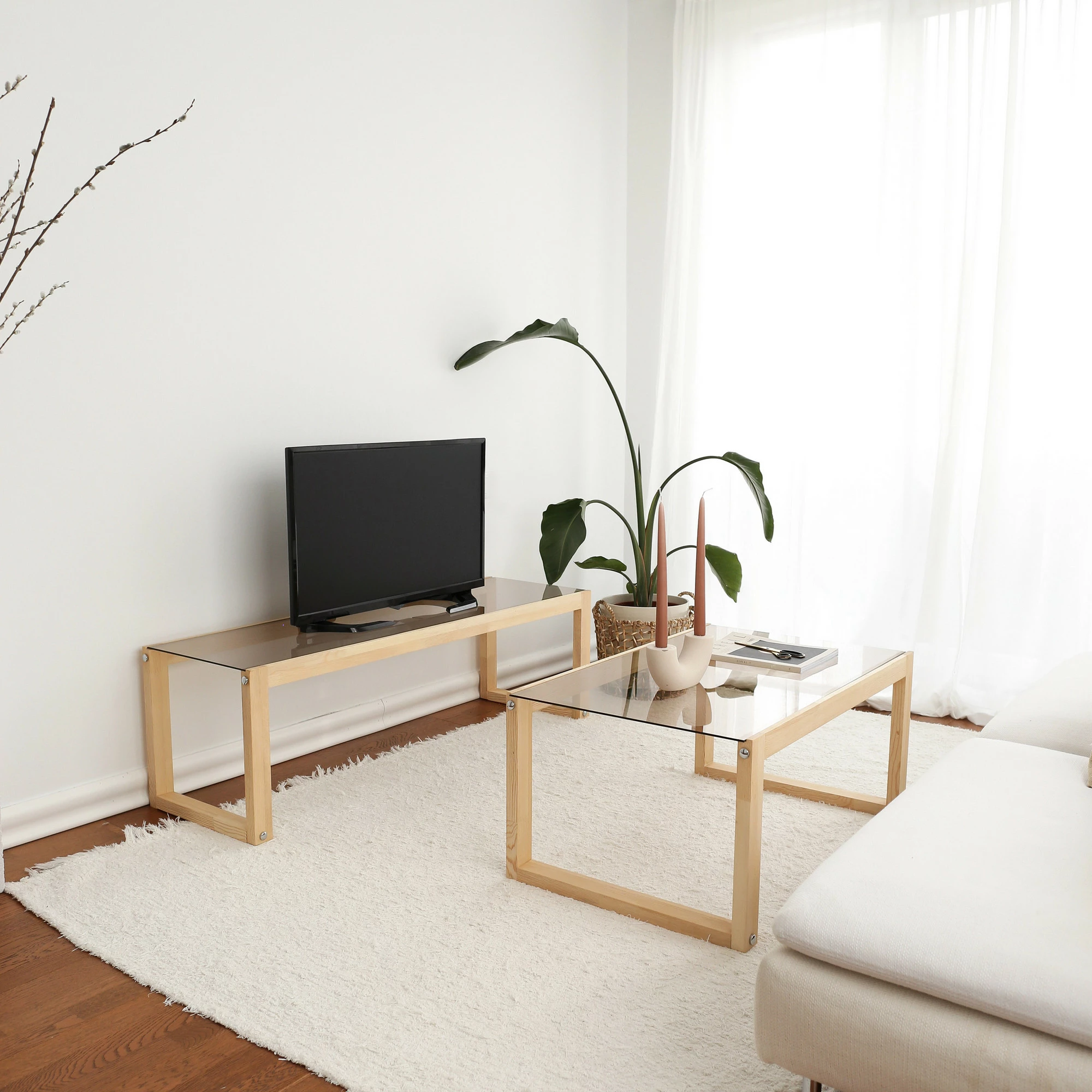 Komodë TV Hanah Home, Via, ngjyrë natyrale