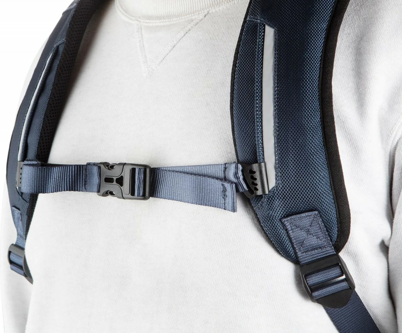 Çantë shpine XD DESIGN BOBBY EXPLORE, 17", e zezë