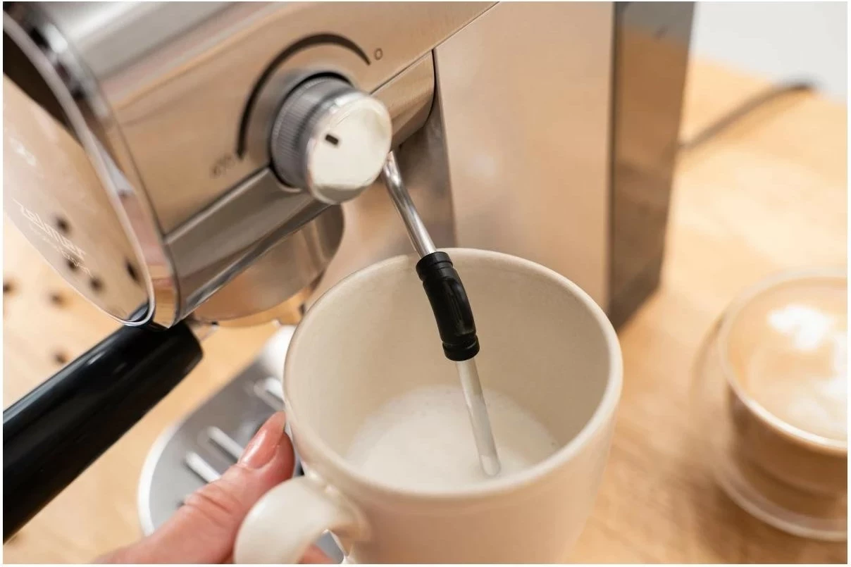 Aparat kafeje Zelmer Aroma Expert ZCM7300, presion piston, 900ml, argjendtë