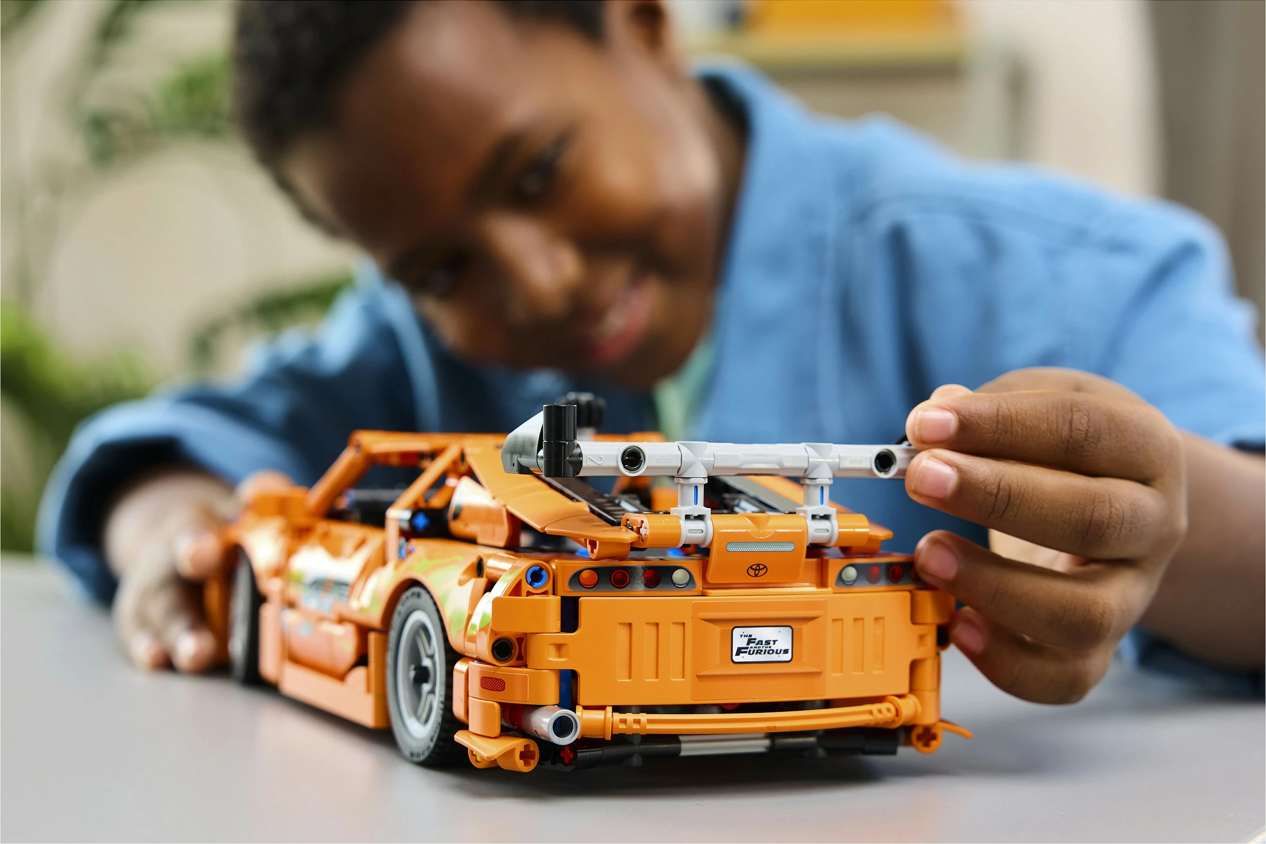 Set ndërtimi LEGO Fast and Furious Toyota Supra MK4, 810 pjesë, plastikë, shumëngjyrësh