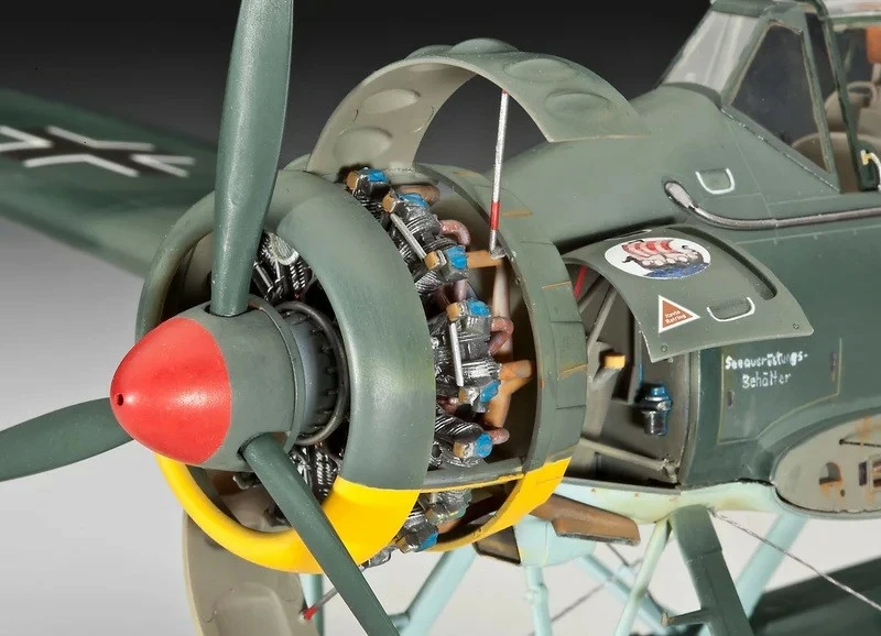 Model plastik avion Revell Arado AR 196A-3, 1:32, 34.6 cm