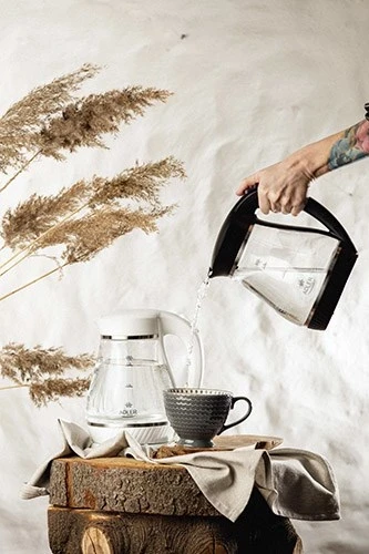 Vluese uji Adler AD 1274 B, 1.7 L, 2200W, e zezë/transparente