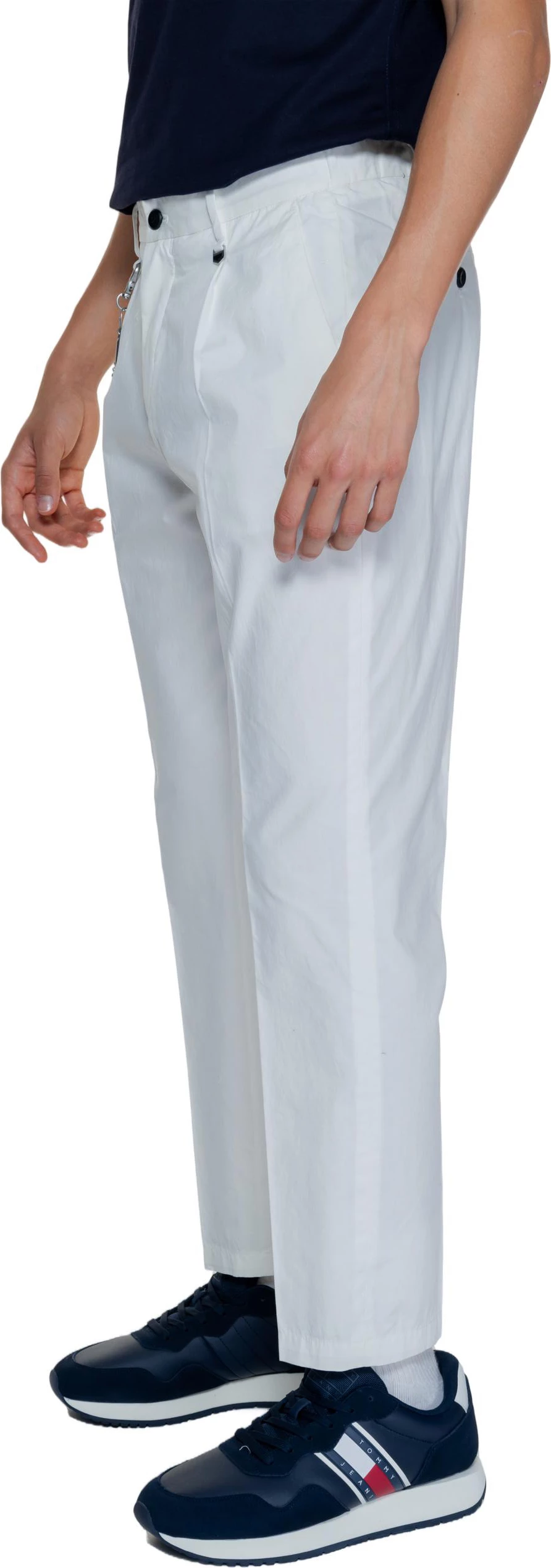 Pantallona për meshkuj Antony Morato Andreas Regular Fit MMTR00716-FA900125, të bardha [Madhësia: W40]
