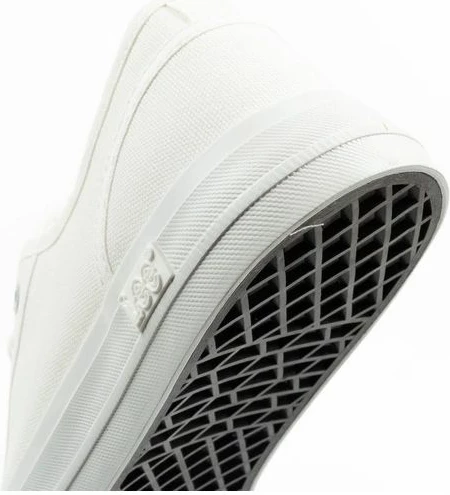 Atlete meshkuj Lee Ava Low, të bardha