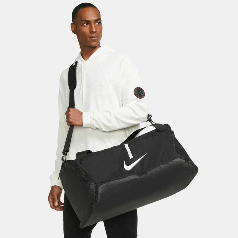Çantë sportive Nike, e zezë