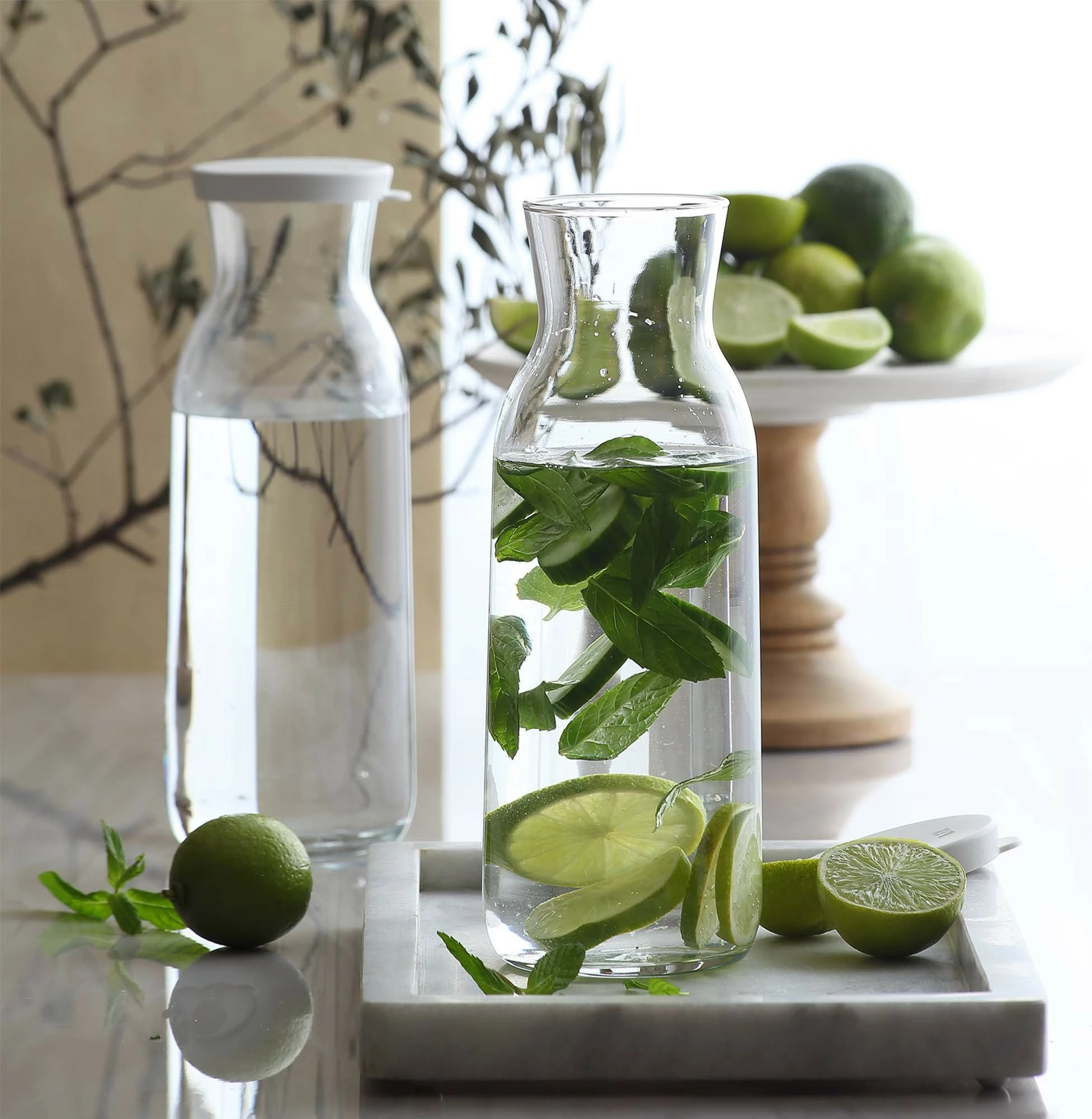 Karafë qelqi LAV Chelsea 1.2 L me kapak, transparente, set 12 copë