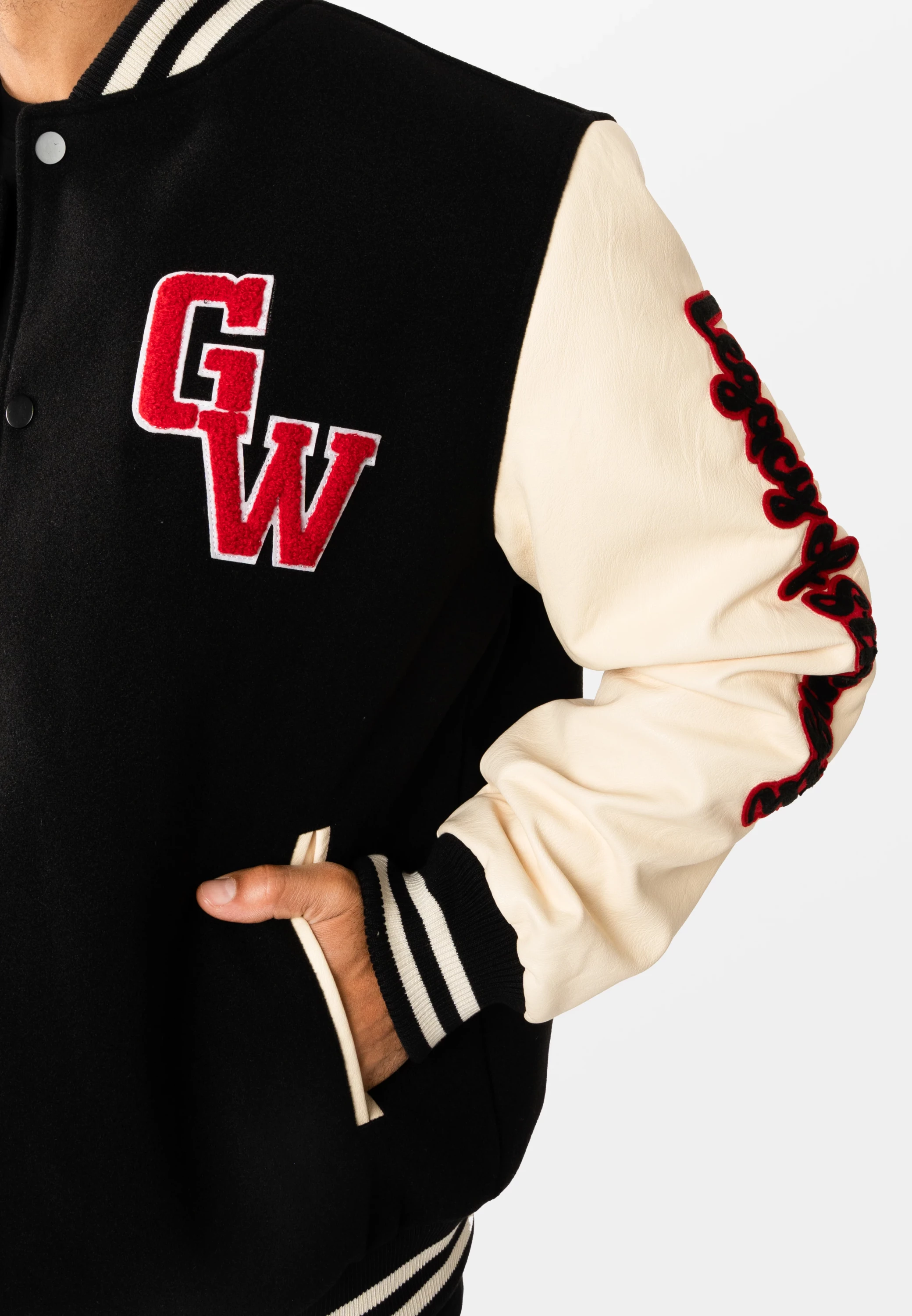 Saint Louis College Jacket - Black [Madhësia: 2XL]