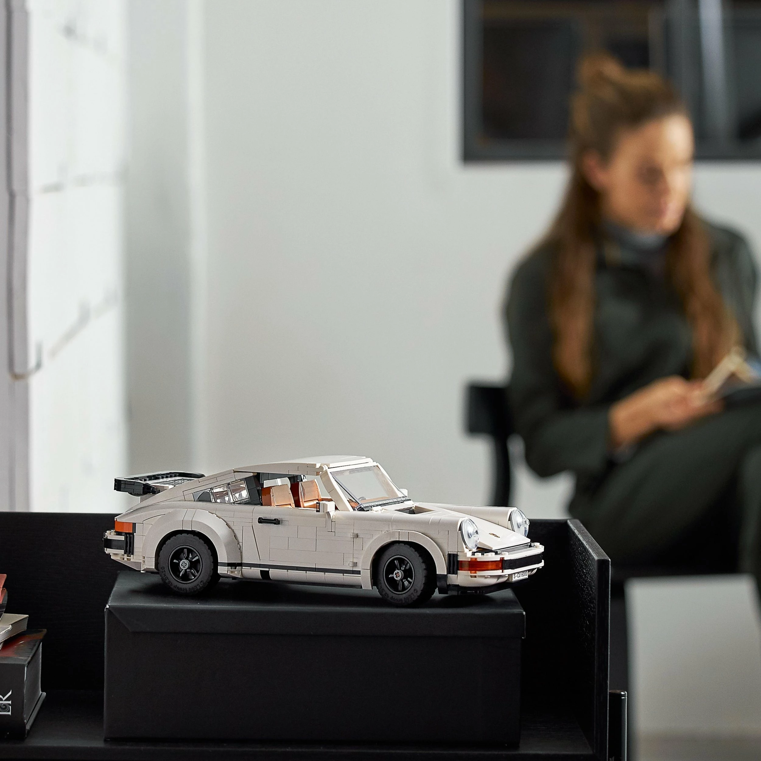 Set LEGO Creator Expert Porsche 911 10295, 1461 copë, 18+, 2-në-1 Turbo/Targa, e bardhë