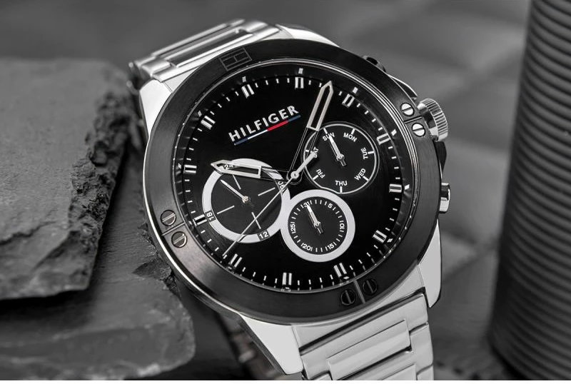 Orë dore për meshkuj Tommy Hilfiger, argjendtë