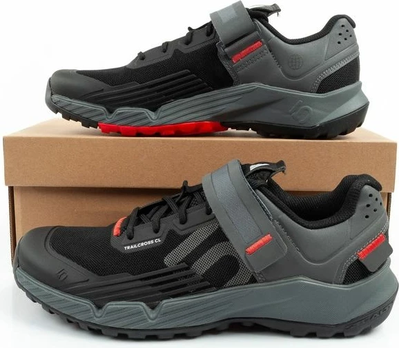 Atlete çiklizmi adidas, të zeza [Madhësia: 38.5]