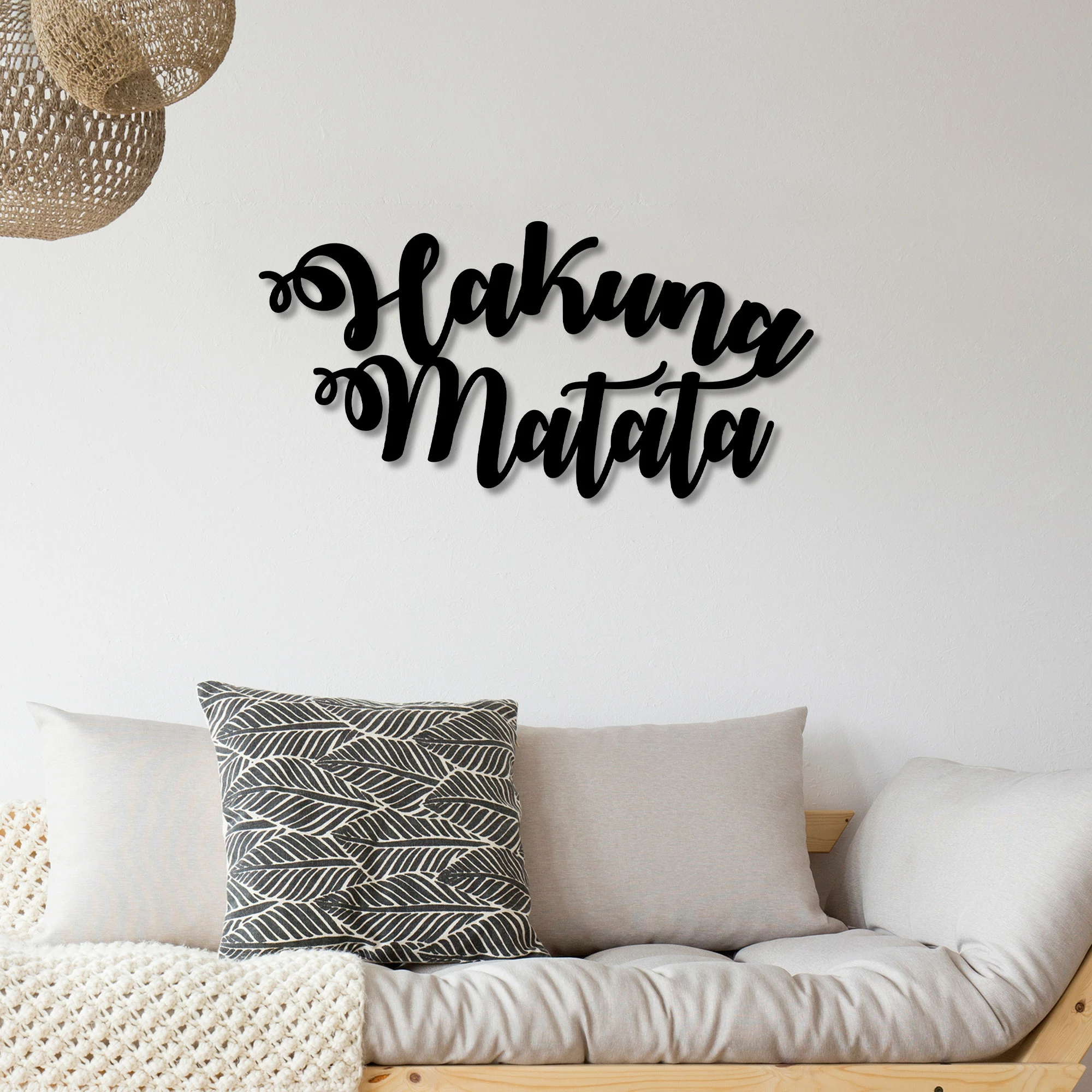 Aksesor dekorativ metalik për mur, Hakuna Matata, ngjyrë e zezë, 70x35cm