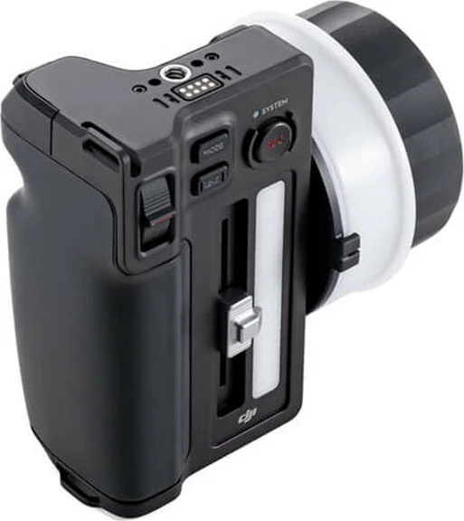 Kontrollues fokus DJI Three-Channel Follow Focus për Ronin 4D, me mbajtëse monitori dhe 3 unaza gome