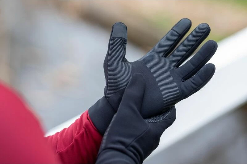 Doreza termale Rogelli, të zeza