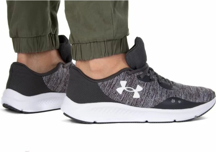 Atlete Trajnimi për Meshkuj Under Armour Charged Pursuit 3 Twist, Gri/Argjendtë
