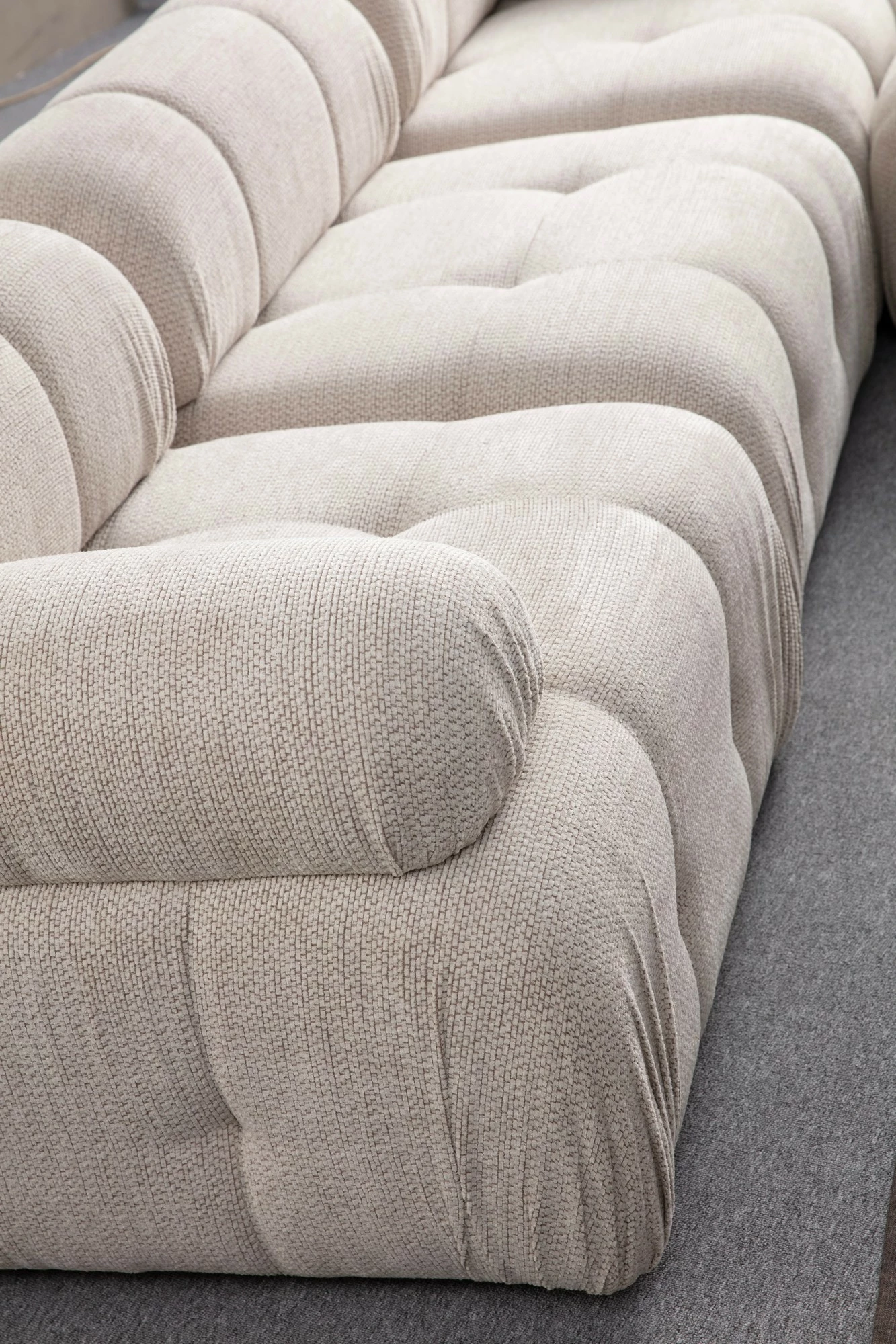 Këndare Atelier del Sofa Petite 3, krem