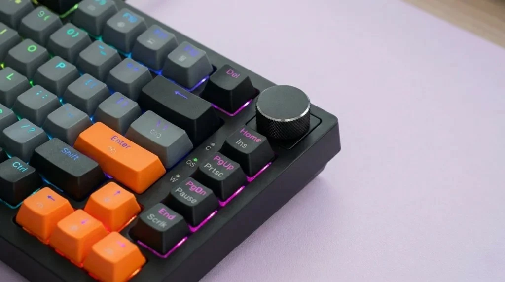 Tastierë magnetike Savio Astral, 75%, Outemu White Jade, RGB, USB-C kabllo e shkëputshme, gri-zi