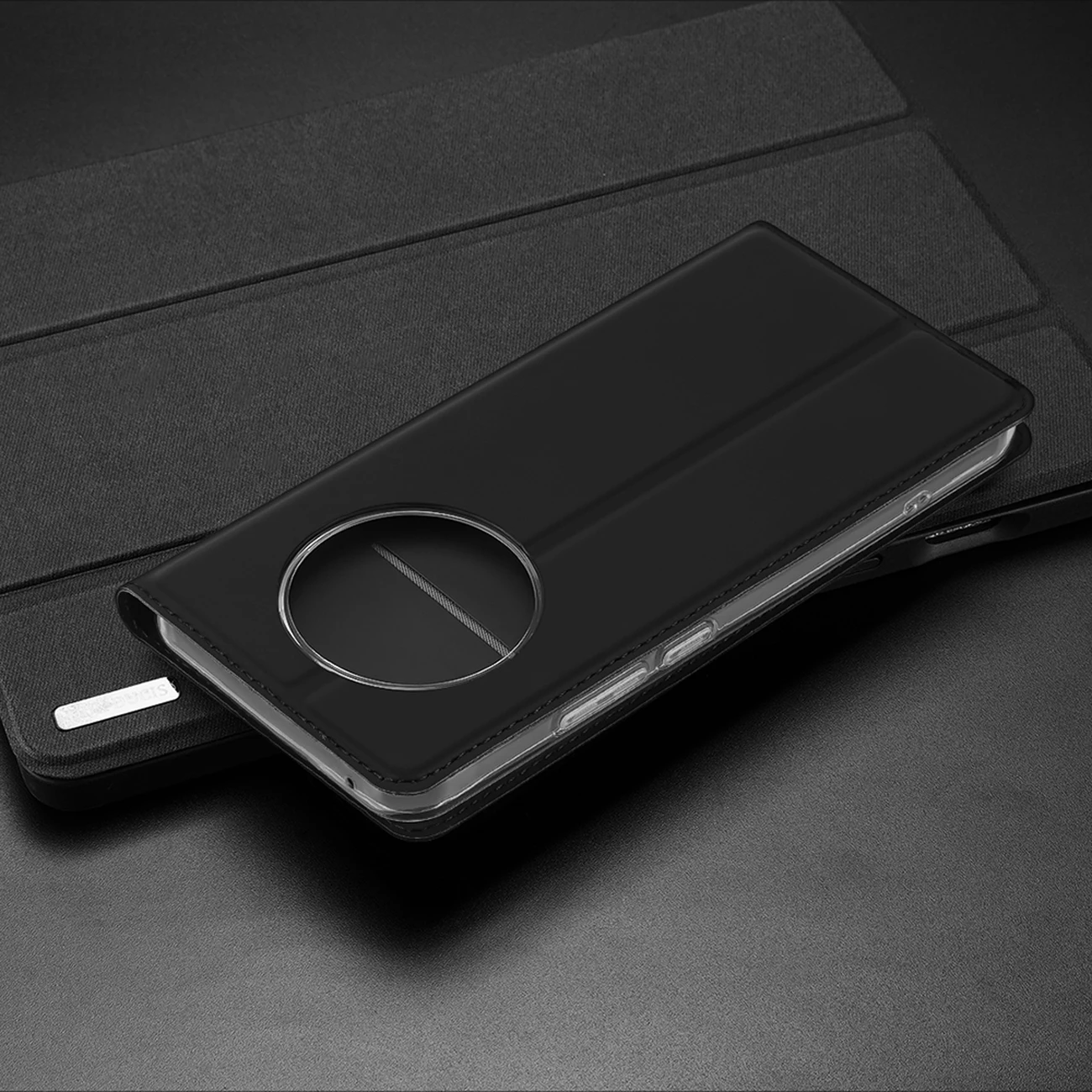 Mbështjellës Dux Ducis Skin Pro për Realme 11, me xhep kartelash dhe mbështetëse, i zi