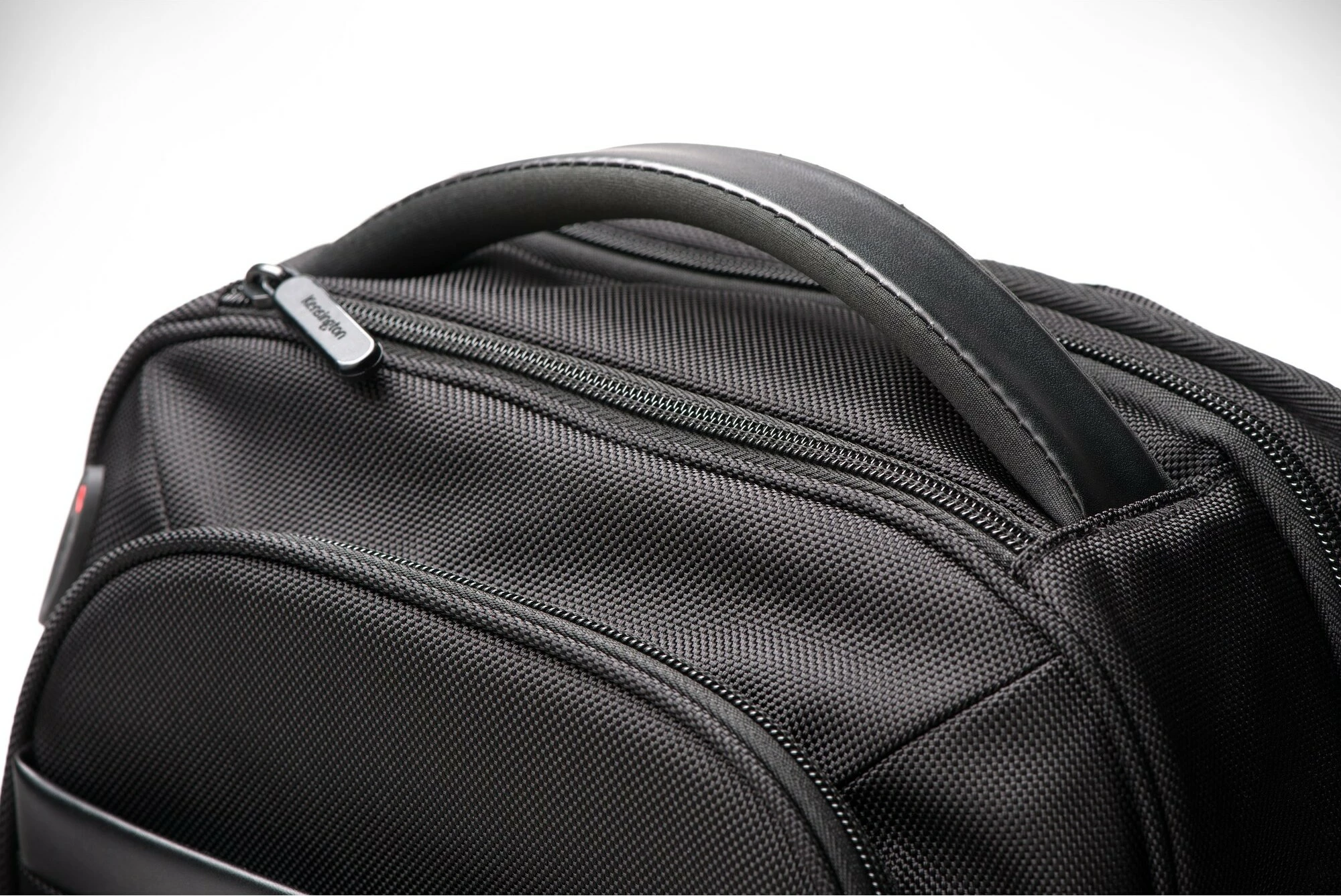 Shpinë Kensington Contour 2.0 Executive për laptop 14", e zezë