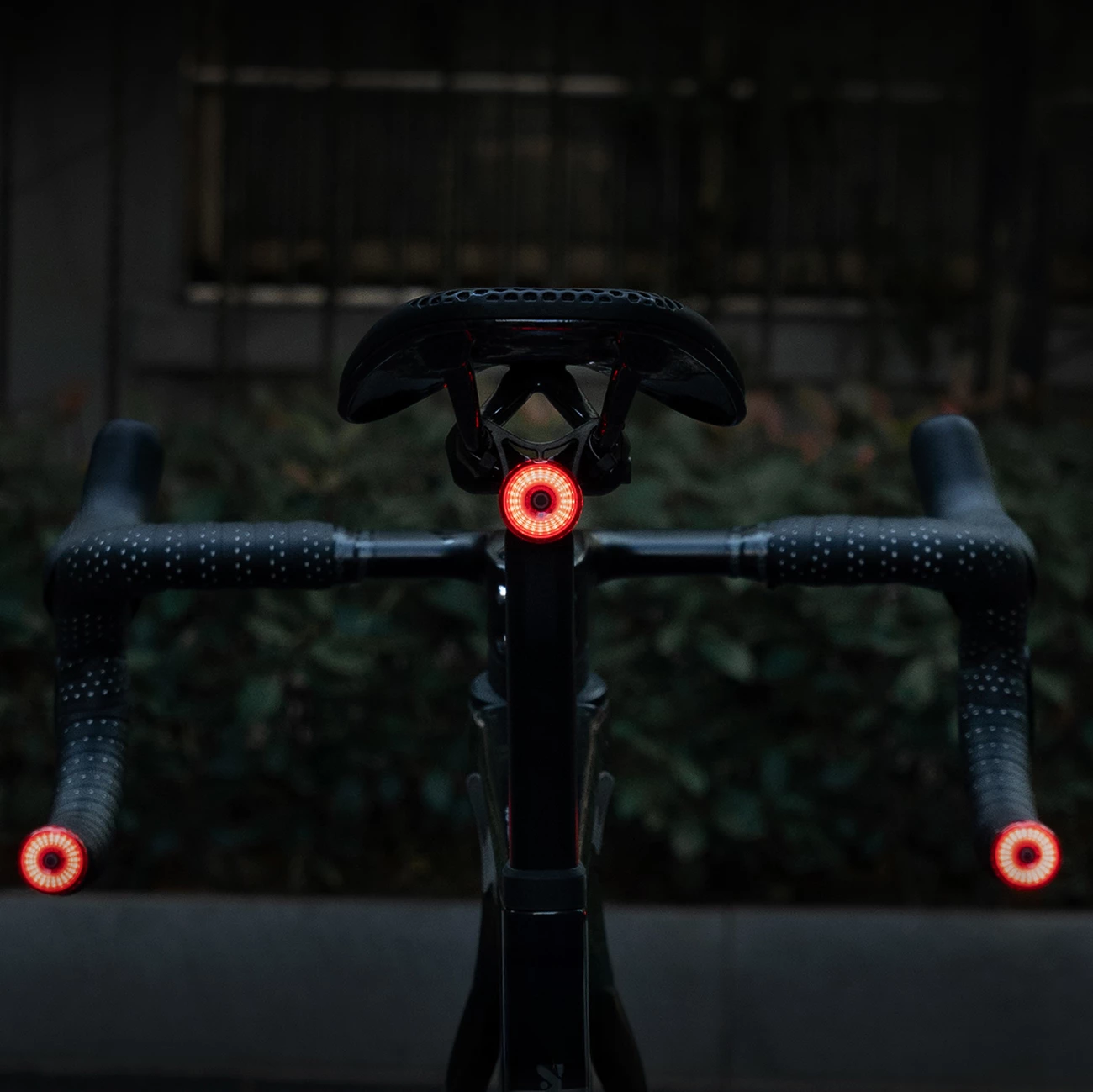 Drita të pasme biçiklete, Wozinsky, WIS-01, LED smart me sensor freni, 250 mAh, USB-C, rezistente ndaj ujit, e zezë, set 2 copë