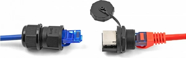 Adapter RJ45 DeLOCK Cat6a për montim panel, IP67, e zezë