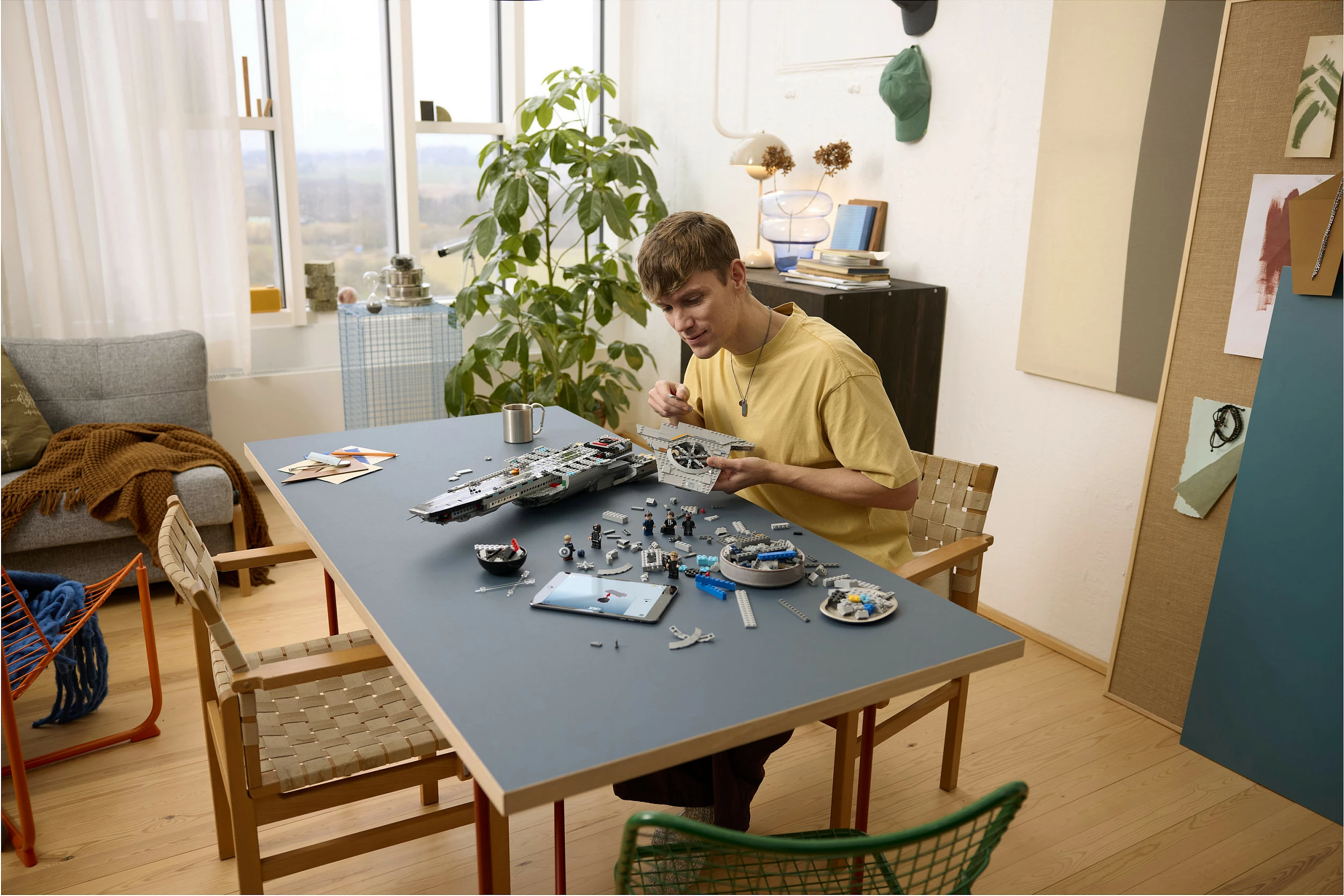 Set ndërtimi LEGO Marvel 76354 S.H.I.E.L.D. Helicarrier, 3057 copa, Multicolor