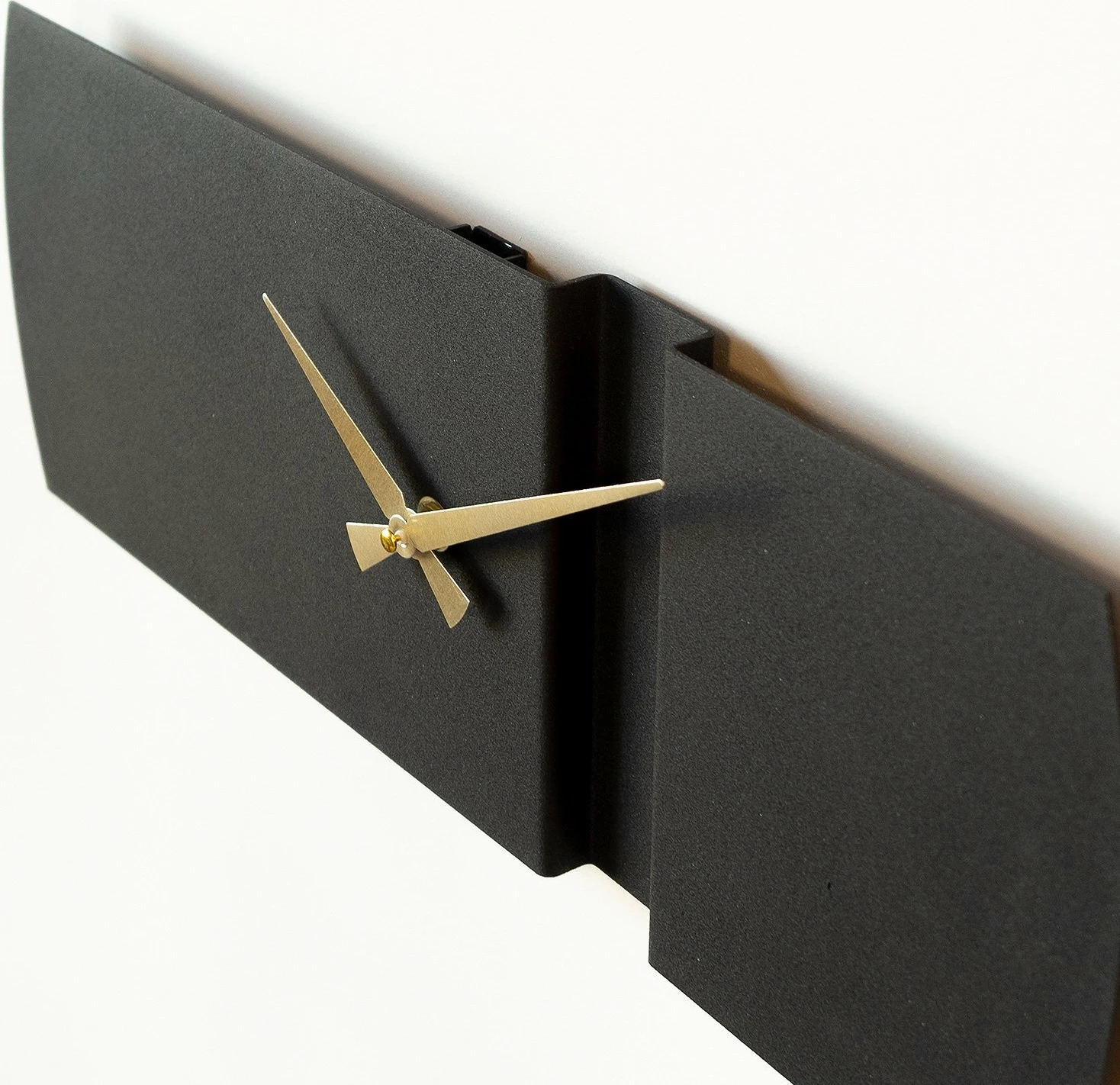 Orë muri dekorative prej metali Wallity, dizajn origami, e zezë dhe ari, APS097, 16x49cm