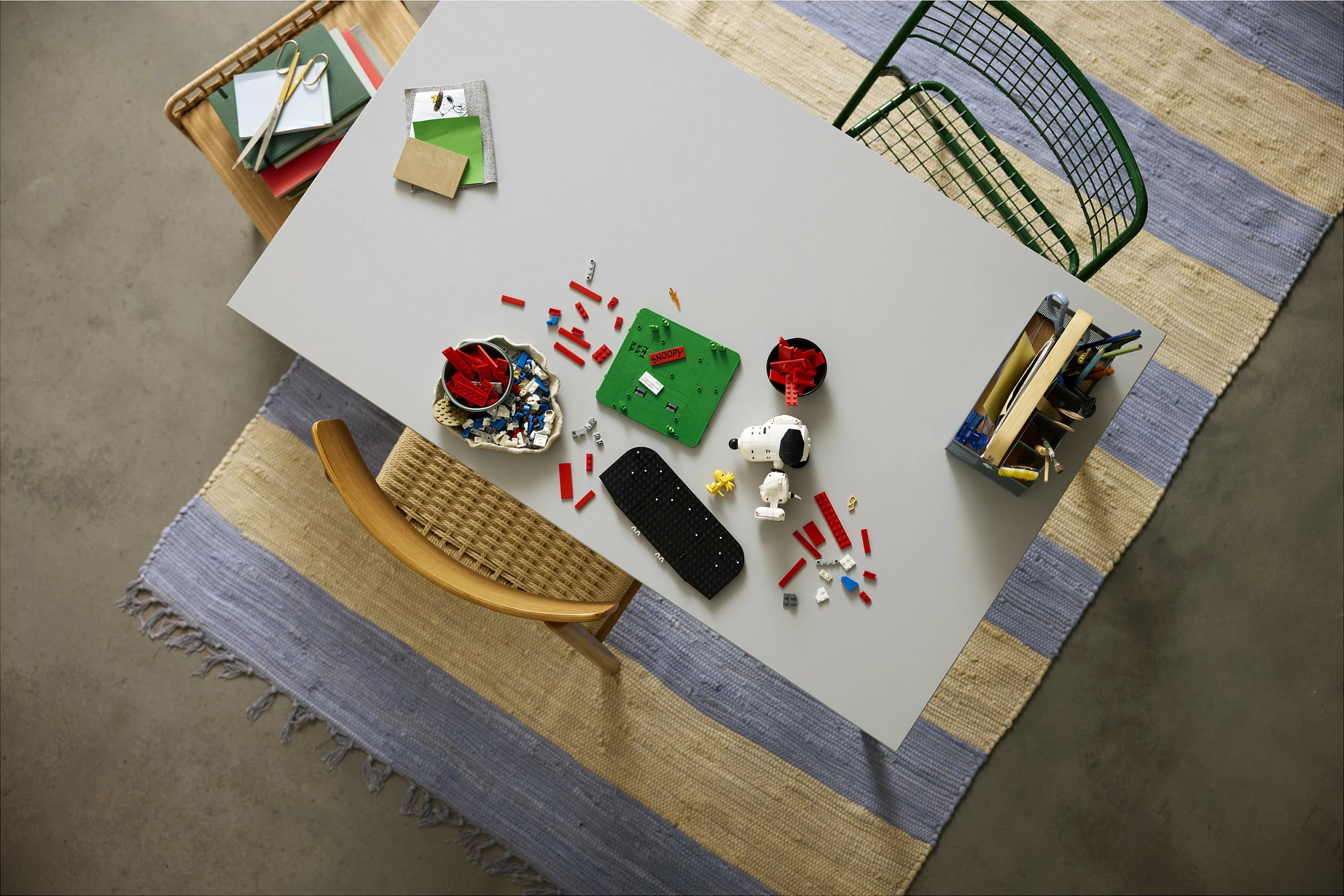 Set ndërtimi LEGO Ideas 21368 Peanuts Shtëpia e qenit e Snoopy, 964 copë, shumëngjyrësh