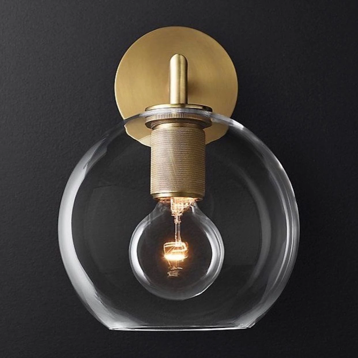 Anësore muri klasike – 1 llampë