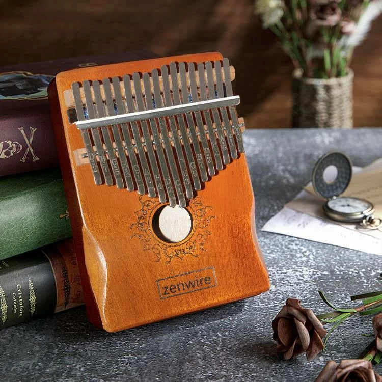 Kalimba Zenwire K-01 17 taste dru mahagoni me set aksesorësh, kafe