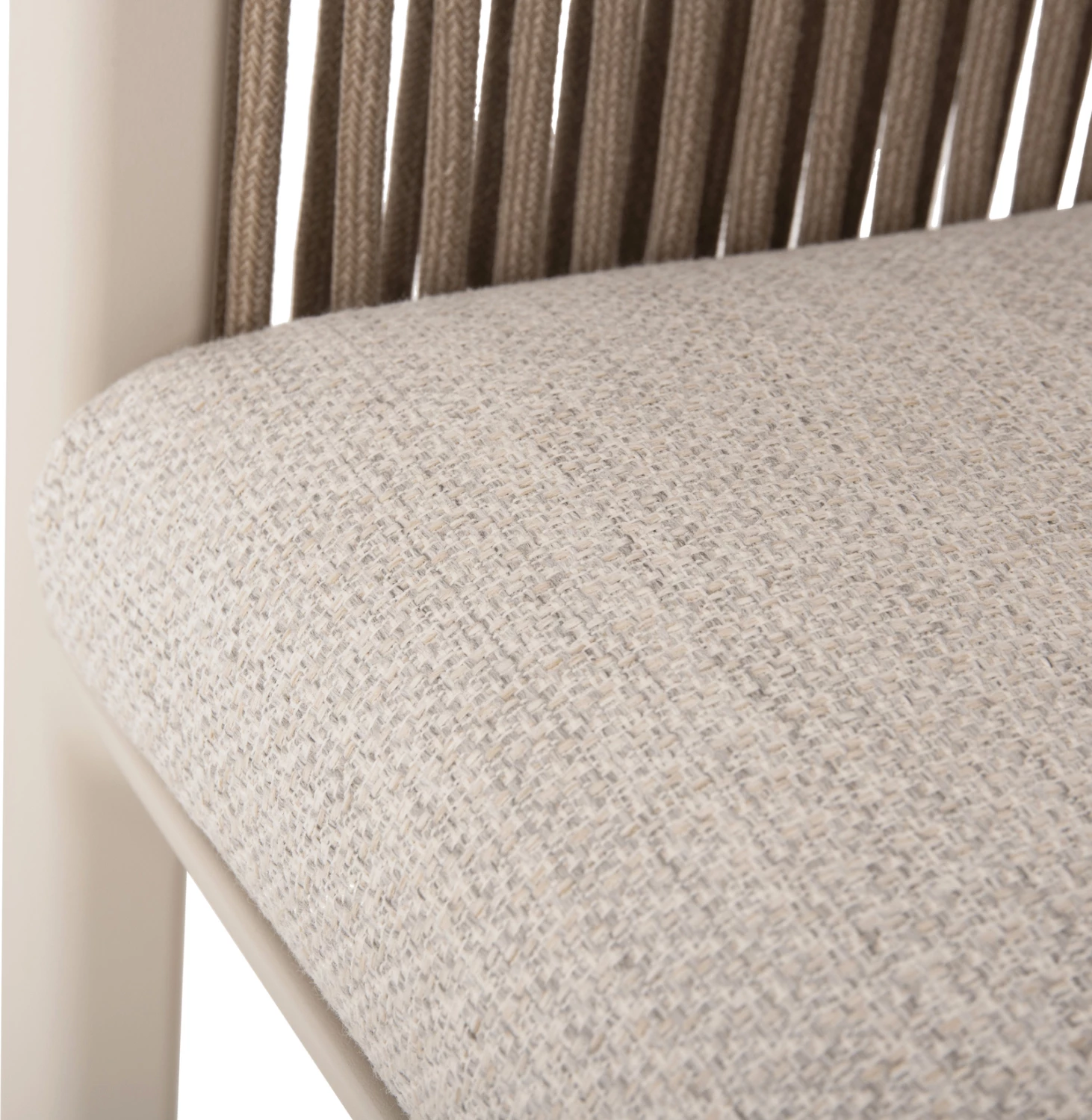 Karrige ngrënieje Ethereal, krahë, bezhë, krem, dru natyral