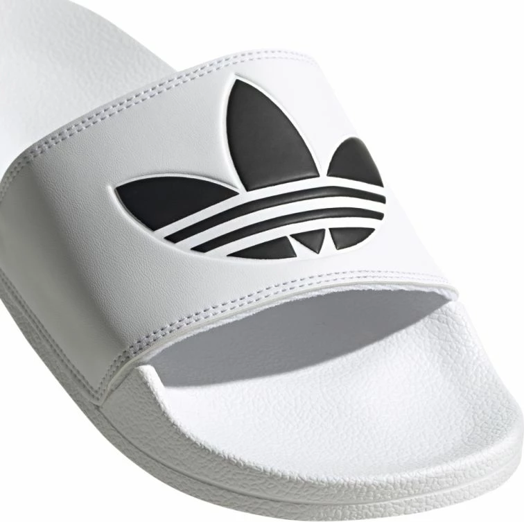 Papuqe adidas unisex, të bardha [Madhësia: 44.5]