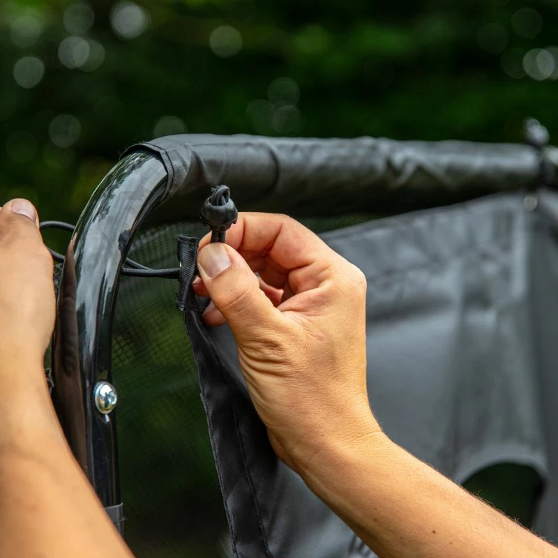 Portë futbolli Virtufit, e zezë