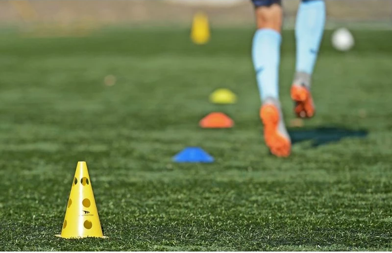 Kone trajnimi Yakimasport, e bardhë