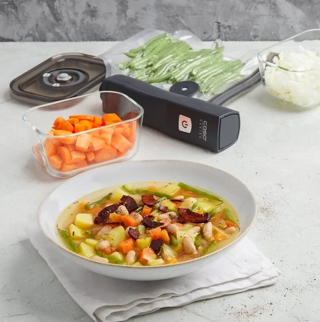 Aparat vakumi për ruajtje ushqimi CASO Vacu OneTouch Eco Set, USB-C, 1500 mAh, set me 3 enë qelqi + 10 qese ZIP, gri e errët/zezë