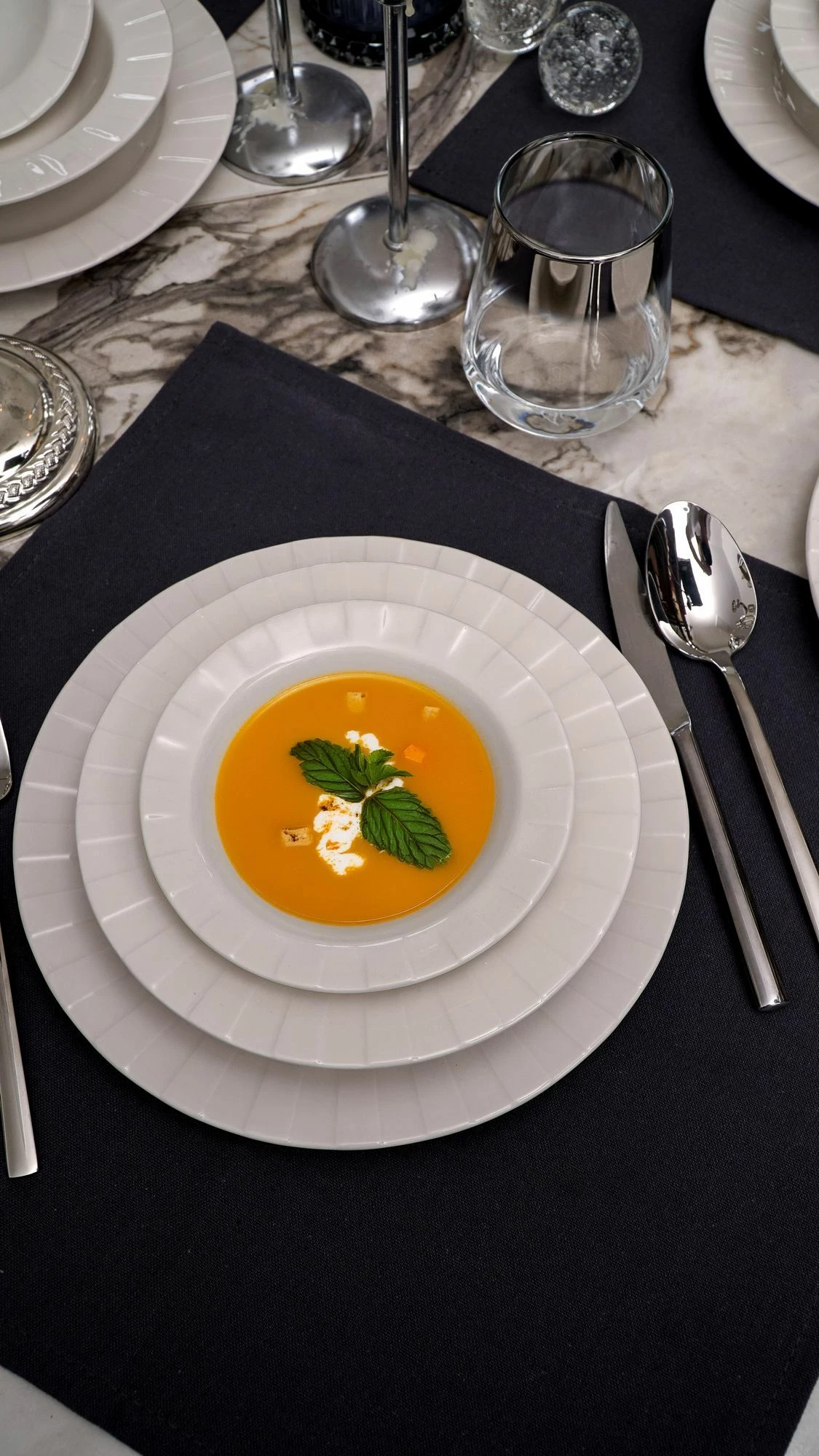 Set darke (18 cope), Hermia Concept, Zumrut, porcelan i bardhe