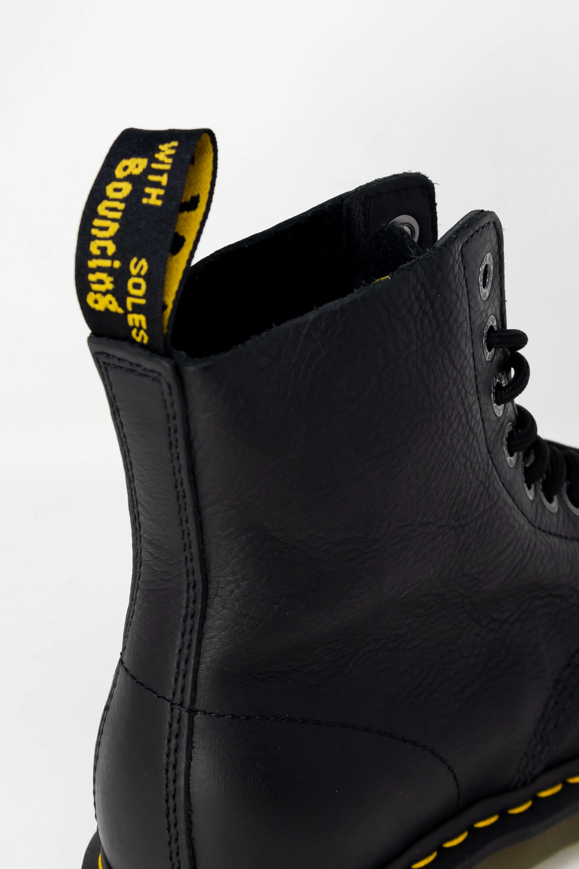 Çizme për femra Dr. Martens 1460 Pascal Bex Pisa 26206001, të zeza [Madhësia: 37]