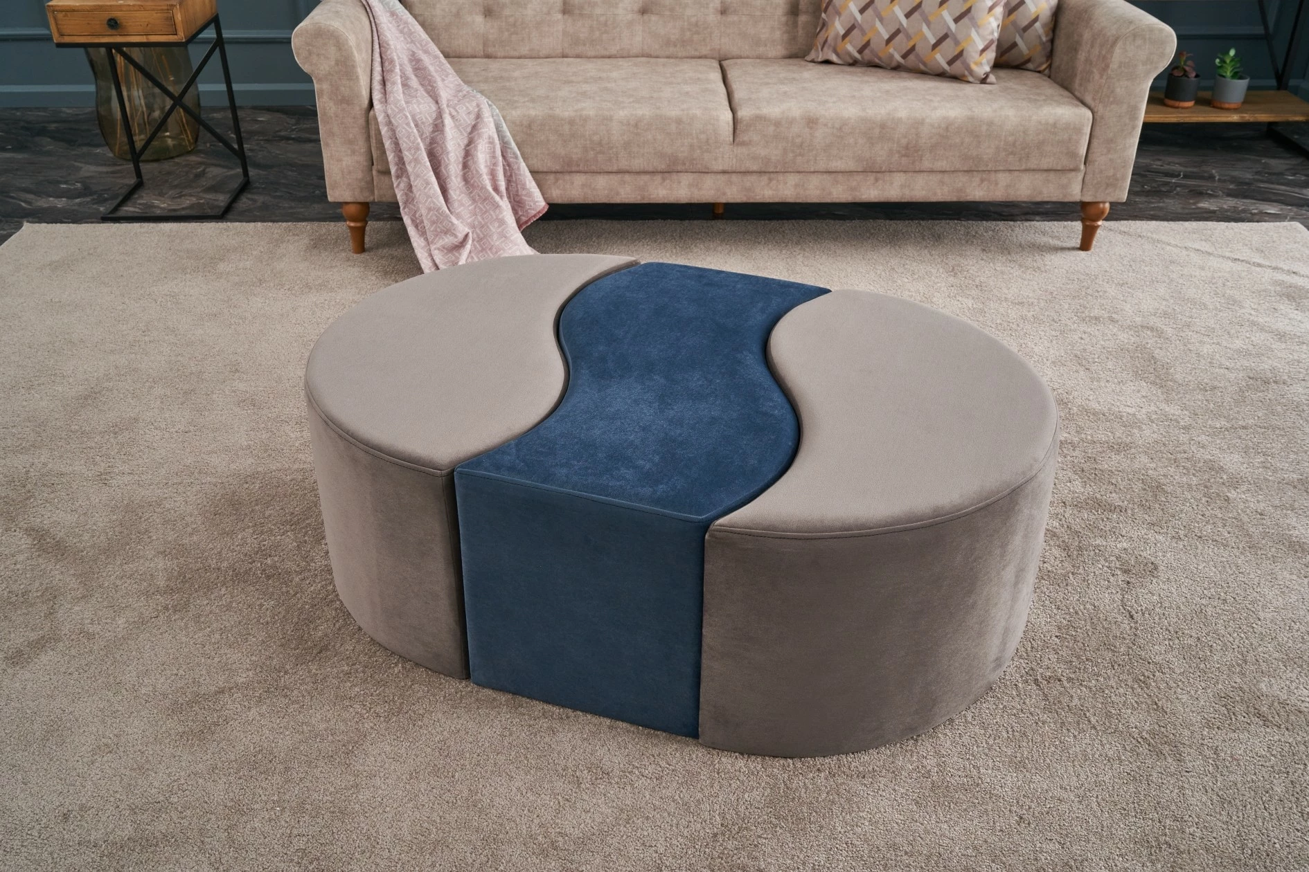 Puf Atelier del Sofa Alya, ngjyrë mink dhe kaltër